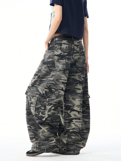 Overol Ancho Camuflaje Retro para Mujer - Pantalón Suelto y Casual - Image 24