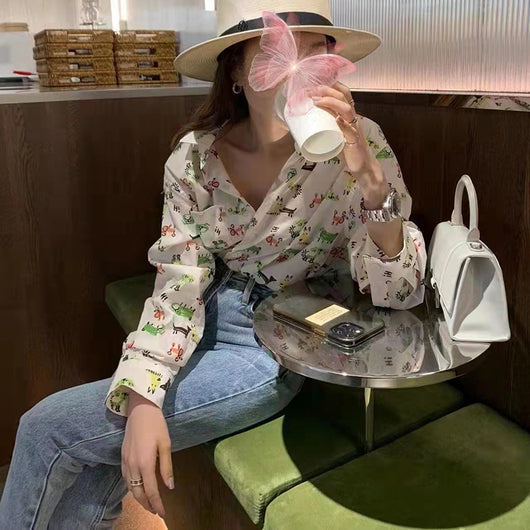 Blusa Floral Clásica de Manga Larga con Cuello Camisero para Mujer - Image 2