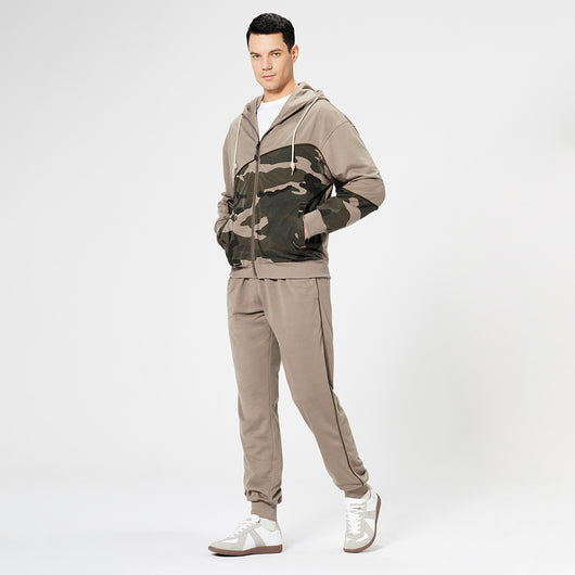 Conjunto Deportivo Camuflaje Juvenil de Dos Piezas - Image 6