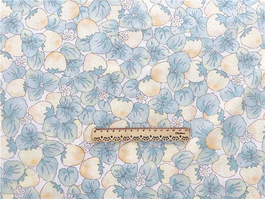 Tela Estampada de Algodón Twill con Diseño de Fresas - Image 5