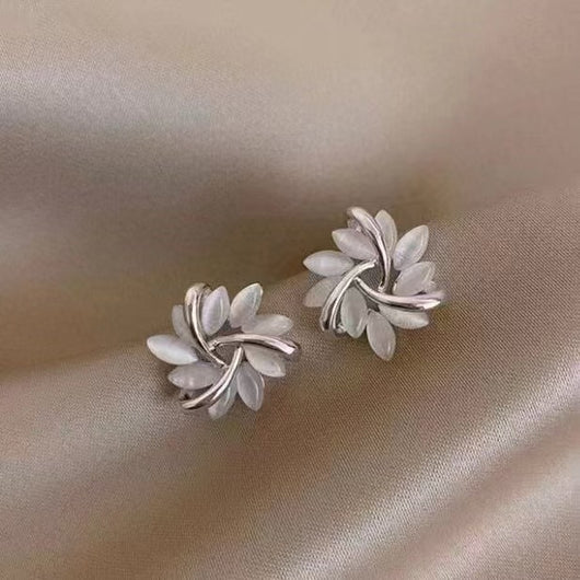Aretes Geométricos de Ojo de Gato con Ópalo de Alto Sentido - Image 10