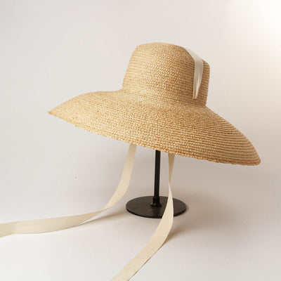 Sombrero de Rafia Tejido a Mano con Ala Plana Curvada - Image 8