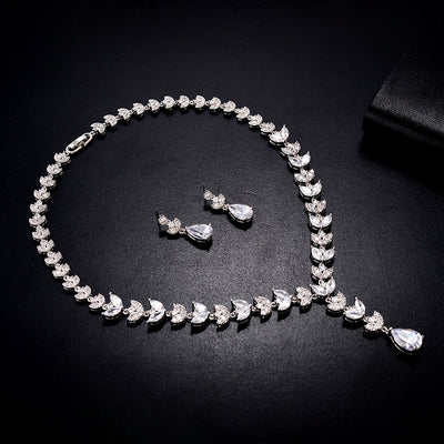 Conjunto de Collar Colgante y Aretes de Dos Piezas - Image 9