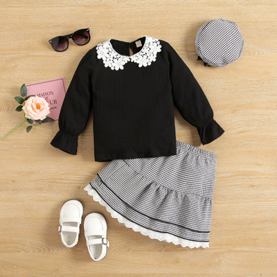 Conjunto Infantil 3 Piezas: Blusa de Encaje, Falda Cuadrillé y Gorro - Image 4