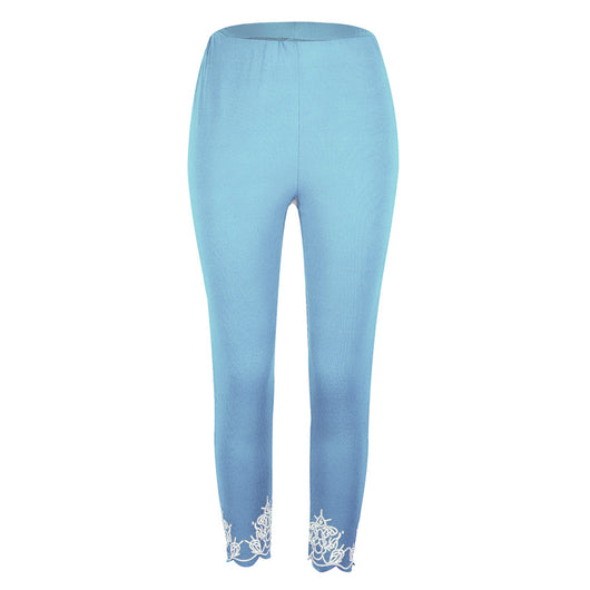 Pantalones Capri Ajustados con Estampado Reductor - Image 26