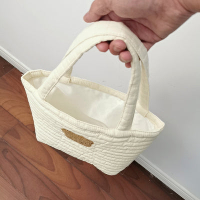 Bolsa Acolchada con Osito Bordado para Pañales y Accesorios - Image 3