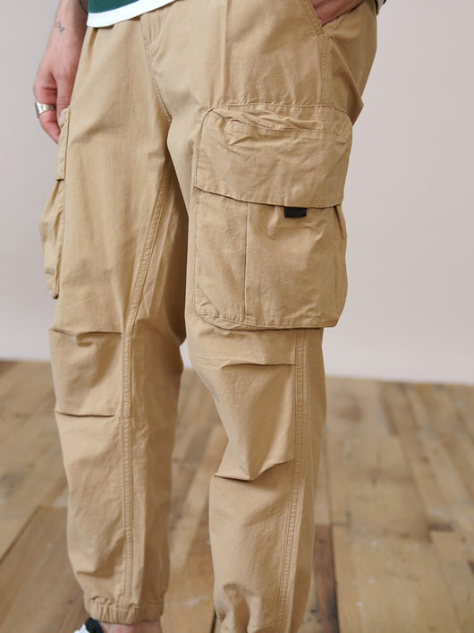 Pantalones Cargo Cortos Casual para Hombre - Estilo Otoño Multibolsillos - Image 4