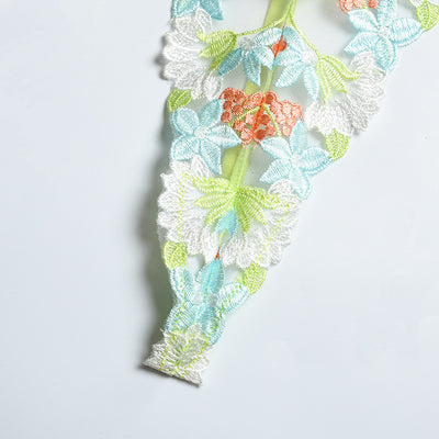 Conjunto de Tres Piezas de Ropa Interior de Malla Floral Artesanal Fruncida - Image 3