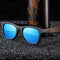 Gafas de Bambú con Marco Negro Texturizado y Patillas Estampadas