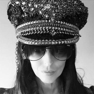 Gorra Plana Azul Marino Elegante con Visera Estructurada - Image 14