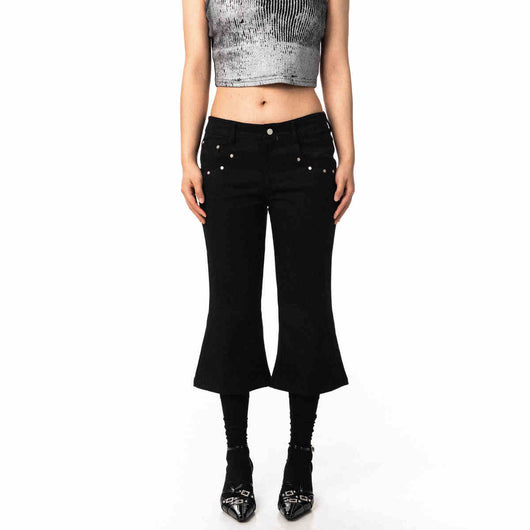 Pantalones Skinny Flare Negros con Remaches - Diseño Versátil y Moderno - Image 7