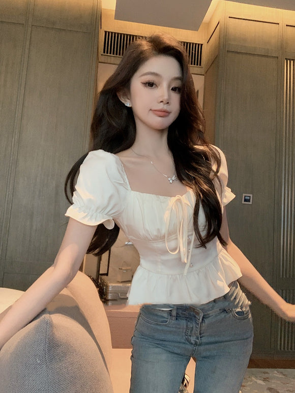 Blusa Francesa Elegante con Cuello Cuadrado y Cintura Ajustada