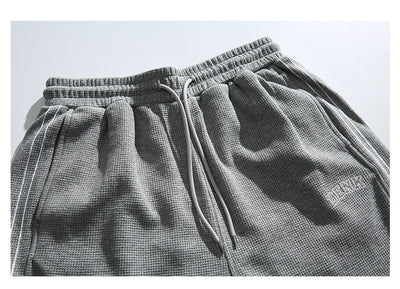 Shorts Sueltos Cuadriculados Beige Estilo Japonés - Cómodos y Versátiles - Image 20