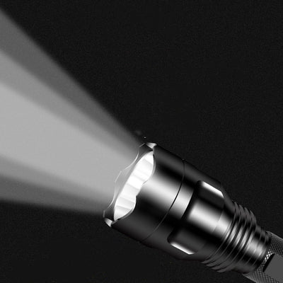 Linterna LED Recargable de Aluminio con Enfoque Fijo para Emergencias y Aventuras Outdoor - Image 4