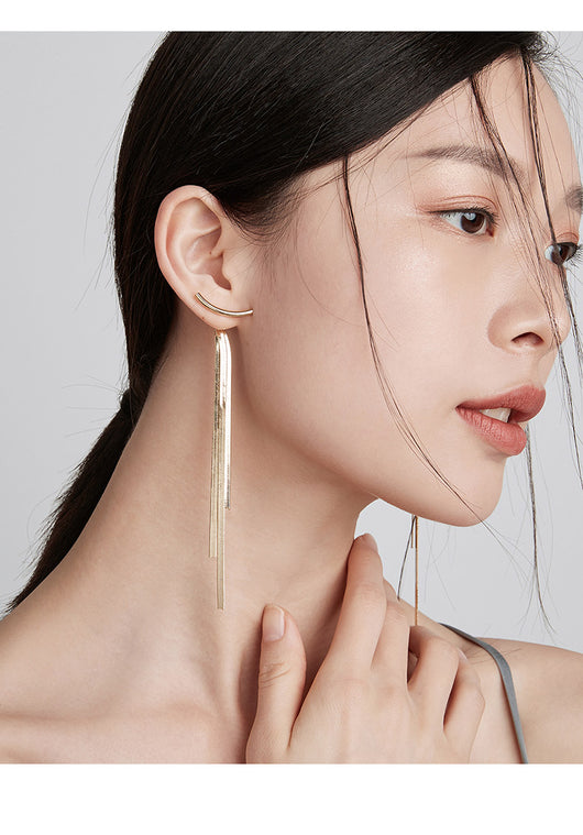 Aretes Largos con Borla Dorada - Elegancia Pendiente - Image 8