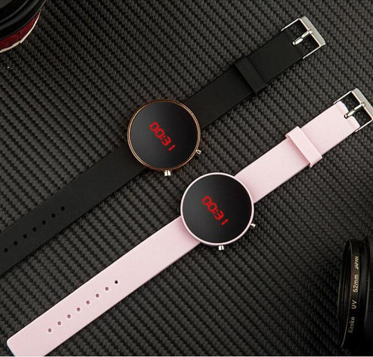 Reloj Deportivo Digital con Pantalla LED y Correa de Silicona Colorida