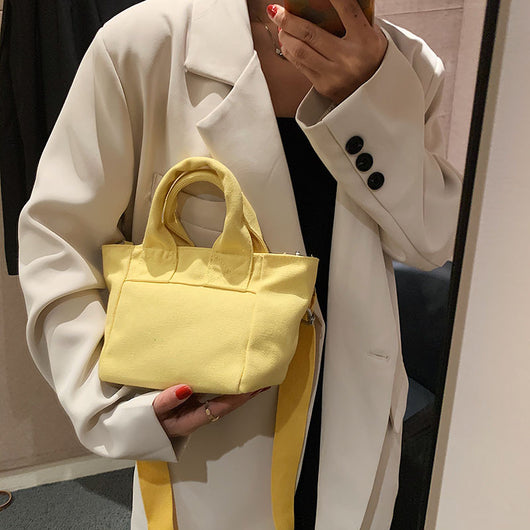 Bolso Cuadrado Compacto con Correa Ancha Ajustable