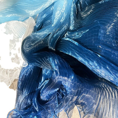 Tela Organza Plisada Efecto Onda Degradado Azul con Acabado Láser Brillante - Image 4