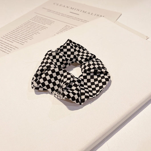 Diadema Cuadriculada Blanco y Negro - Accesorio Versátil para el Cabello - Image 9