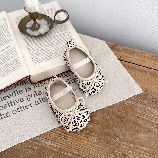 Zapatos Suaves para Bebé Niña Primavera Otoño con Moño Mariposa y Estampado Leopardo - Image 19