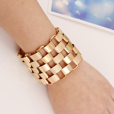 Pulsera de Metal Pesado - Joya Maestra para Coleccionistas