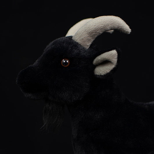 Peluche Cabra Negra Minimalista - Diseño Elegante - Image 8