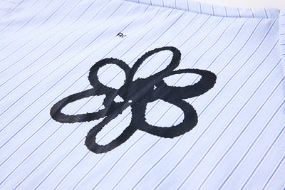 Camisa Estampada a Mano con Diseño Floral y Rayas - Image 11