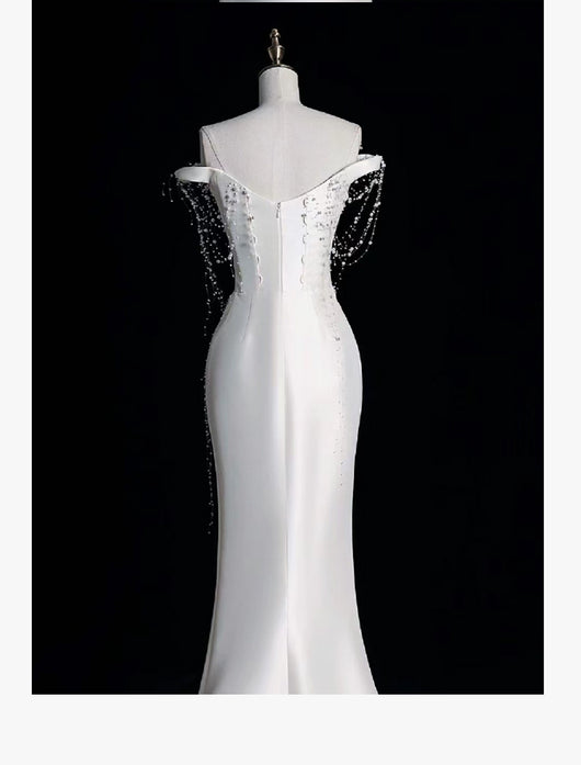 Vestido de Fiesta Satinado Hombros Descubiertos con Perlas - Image 14