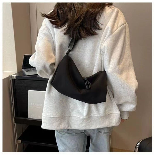 Bolsa Mensajera de Nylon Minimalista - Image 8