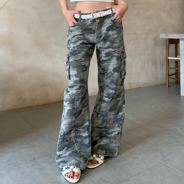 Overol Denim Camuflado con Bolsillos 3D y Cierre