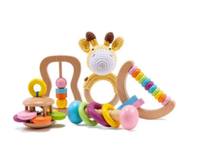 Set de Regalo Recién Nacido: Sonajero de Madera Tejido a Crochet - Image 16