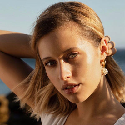 Aretes Esféricos de Perlas Tejidas a Mano para Mujer - Image 2