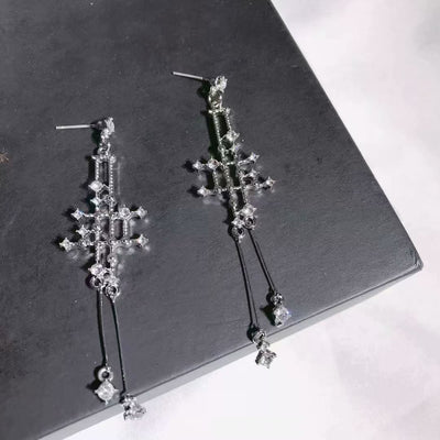 Aretes de Plata con Líneas Geométricas Cruzadas - Diseño Minimalista Versátil - Image 11