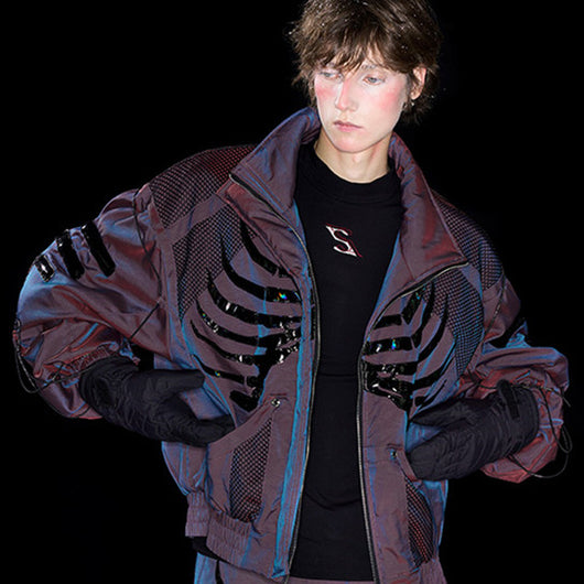 Chaqueta de Malla con Costuras Reforzadas - Diseño Moderno y Versátil