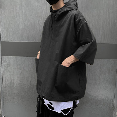 Playera Suelta con Capucha Estilo Hong Kong Manga Media Hombre - Image 3