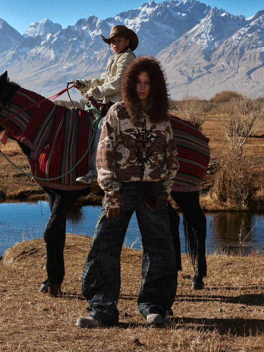Sudadera Camo con Estampado de Vida Silvestre y Capucha Forrada en Pelaje - Image 13