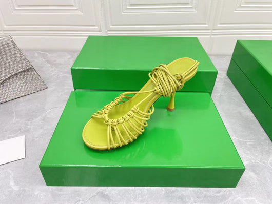 Sandalias de Tacón Alto Stiletto con Correa y Piel de Oveja - Image 6