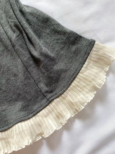 Blusa Femenina de Madera con Diseño de Empalme y Manga Corta - Image 5