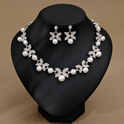 Conjunto de Aretes y Collar con Perlas y Cristales para Mujer - Image 9