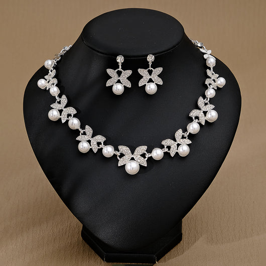 Conjunto de Aretes y Collar con Perlas y Cristales para Mujer - Image 9