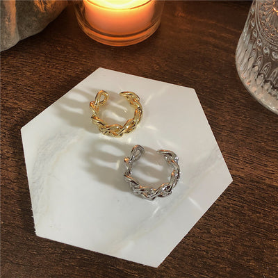 Anillo Retro de Cadena Hueca Torcida en Metal para Mujer - Image 2