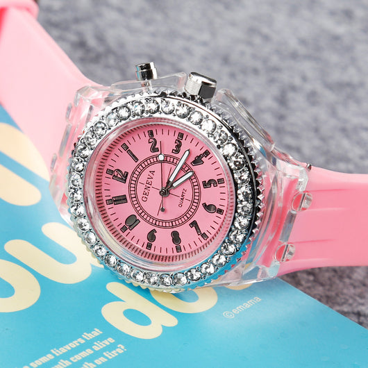 Reloj Deportivo Geneva Unisex con Cristal Luminoso y Correa de Silicona - Image 9