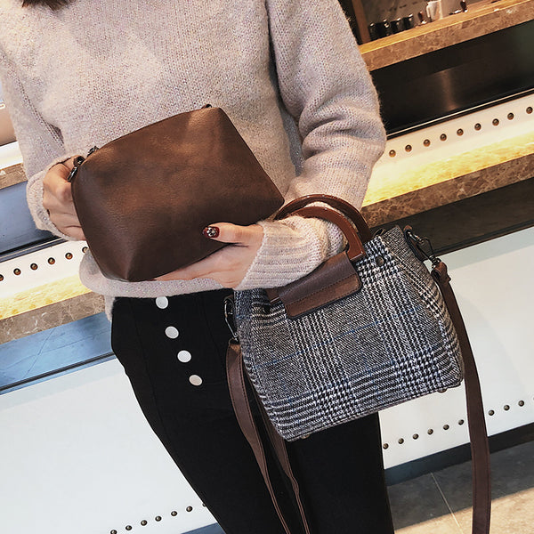 Bolso de Hombro a Cuadros con Contraste