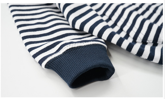 Conjunto de Tres Piezas de Algodón para Bebé con Cardigan con Capucha - Image 3