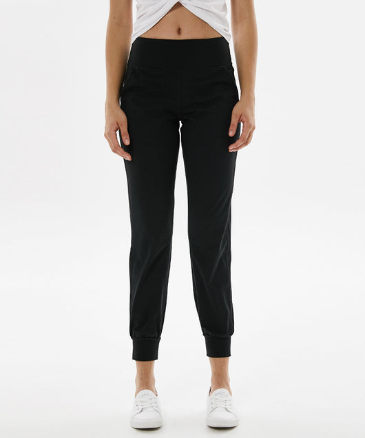 Pantalones Cortos Yoga Cintura Suelta - Image 16