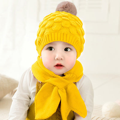 Conjunto de Gorro y Bufanda de Lana para Bebé - Image 9
