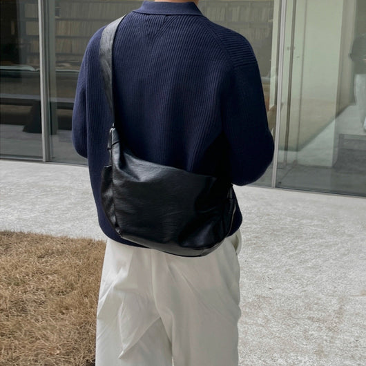 Bolsa Mensajera de Cuero PU para Hombre - Capacidad Grande, Estilo Minimalista