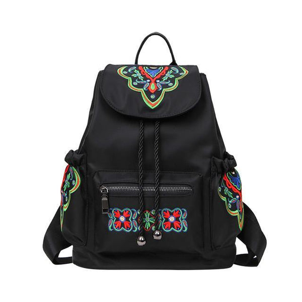 Mochila Étnica Bordada para Mujer con Diseño Artesanal