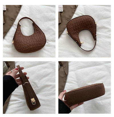 Bolso Retro de Fieltro con Detalle de Hendidura Axilar - Image 24