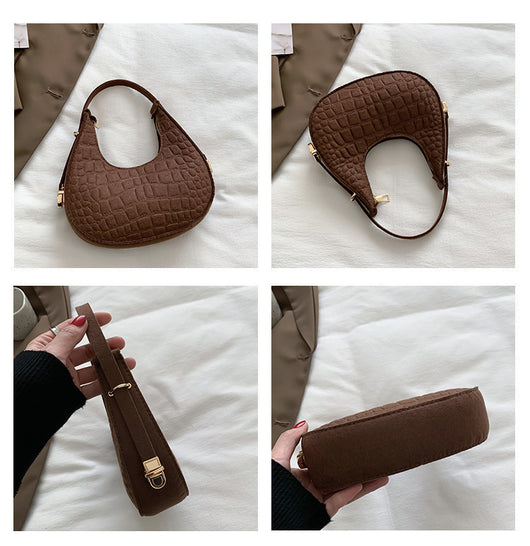 Bolso Retro de Fieltro con Detalle de Hendidura Axilar - Image 24